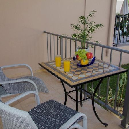 Villa Nopigia Homeleader Экстерьер фото