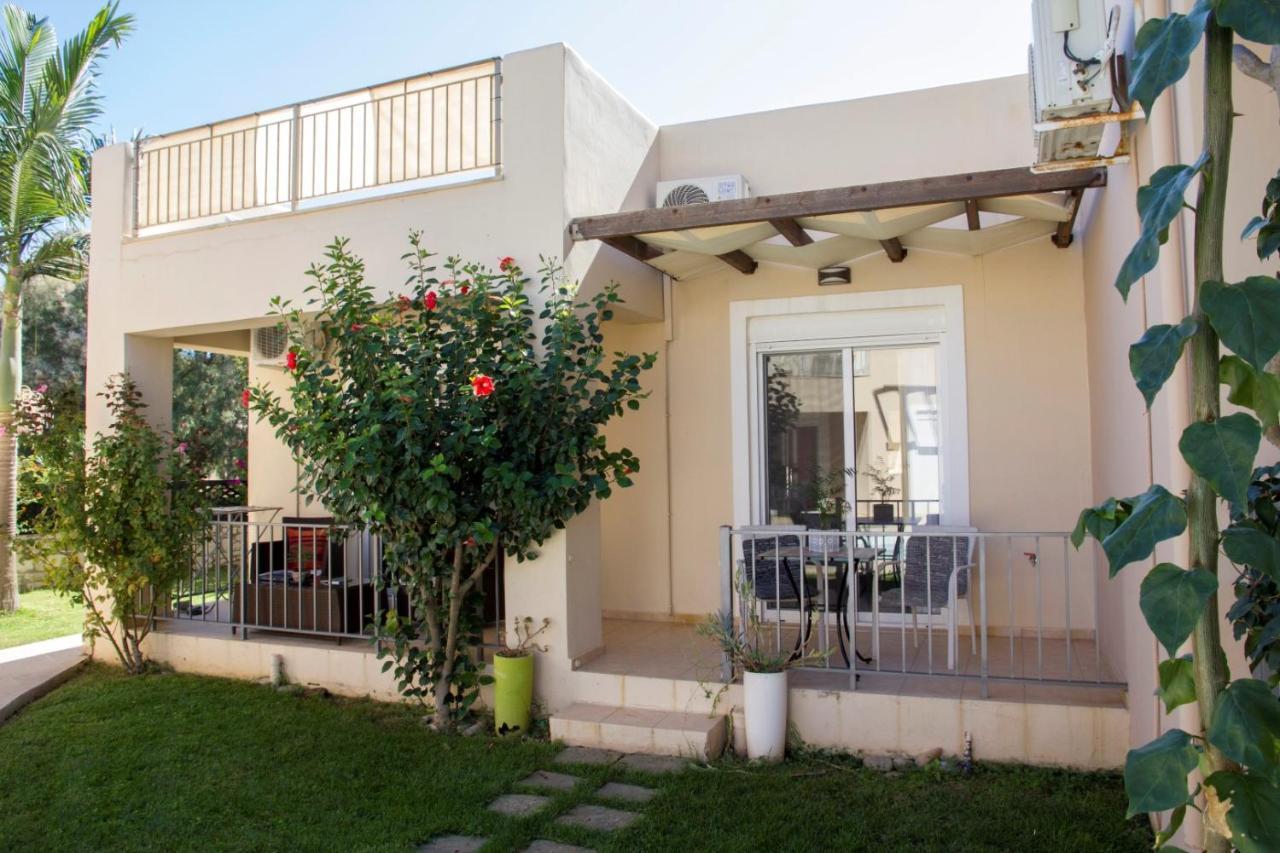 Villa Nopigia Homeleader Экстерьер фото