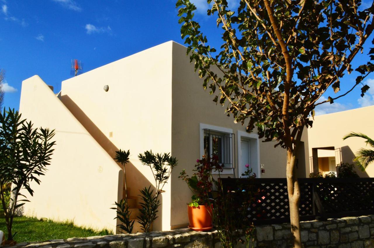 Villa Nopigia Homeleader Экстерьер фото
